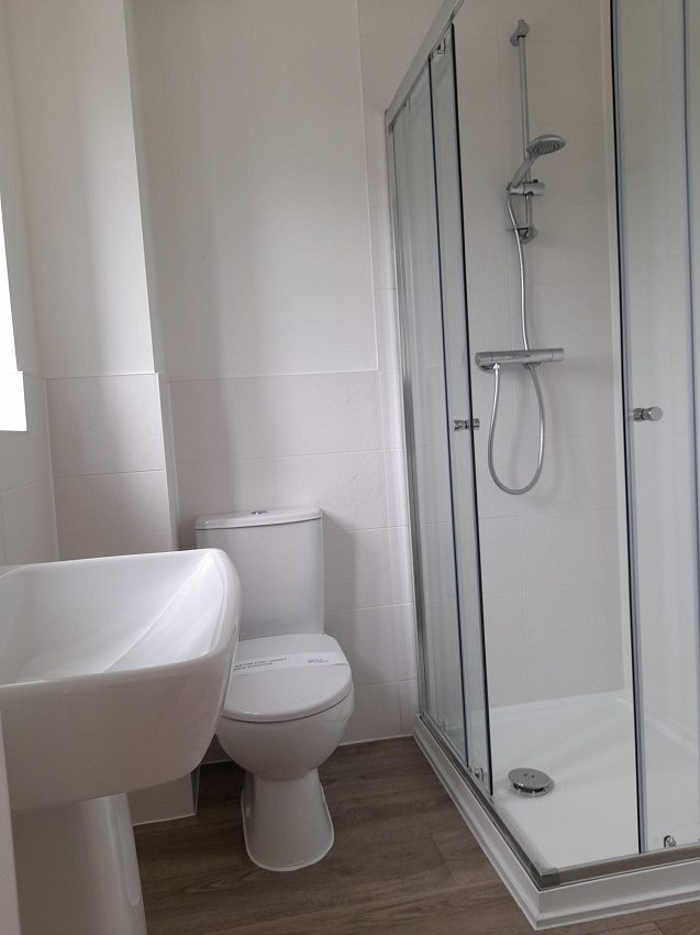 P458 Appledown Ensuite