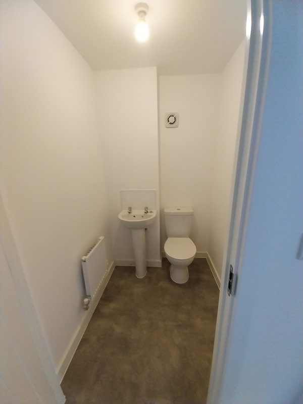 P302 Downstairs Wc