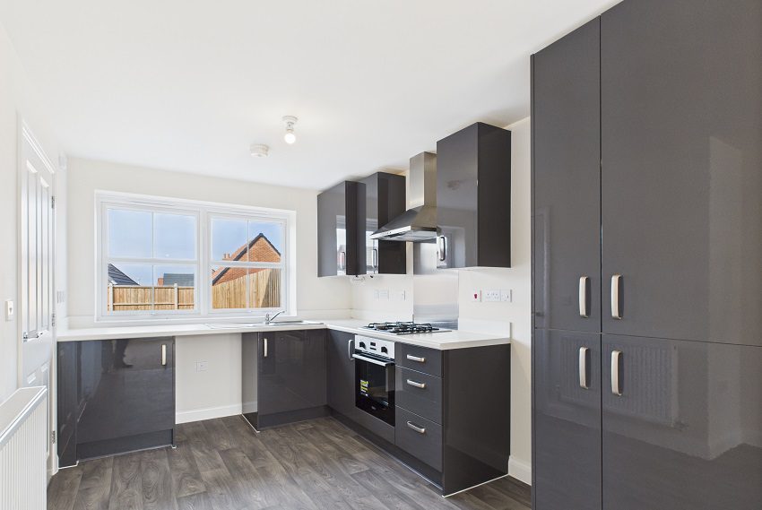 P61 Callendar Kitchen Pic 1