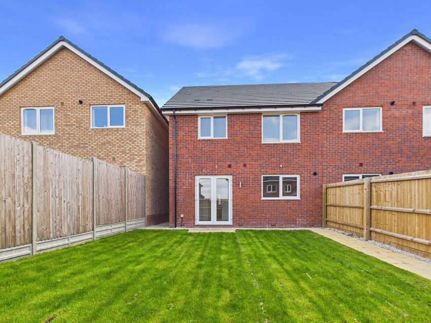 P22 Bamford Garden Rear