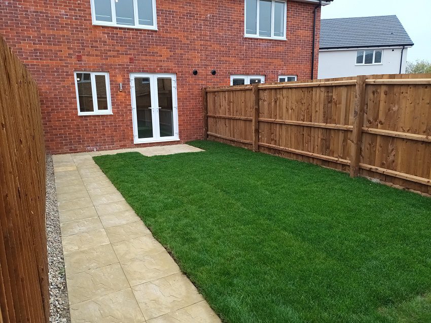 P49 Bamford Rear Garden 1