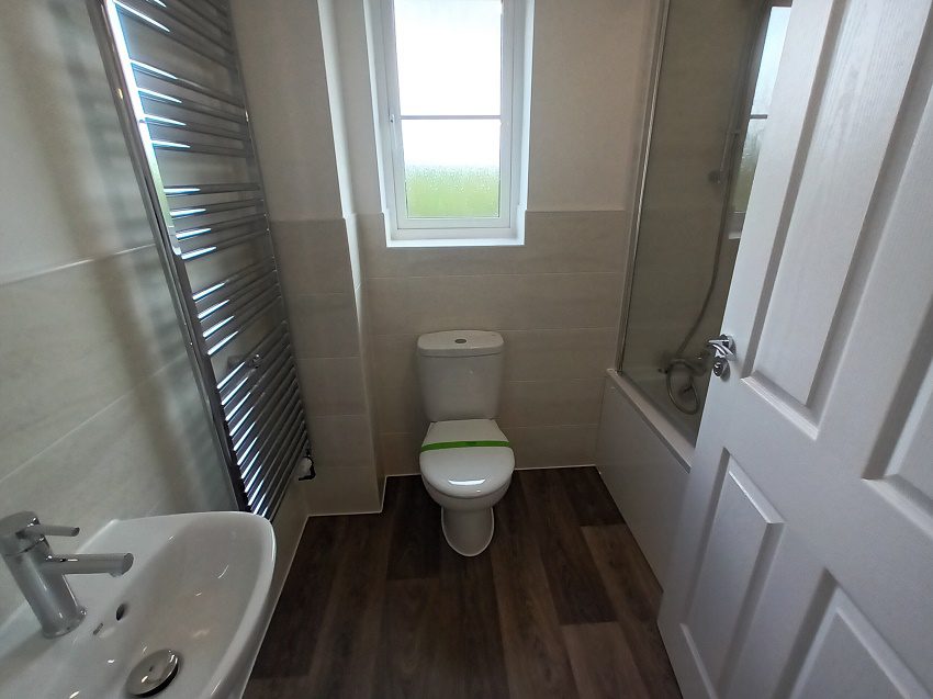P59 Coppice Bathroom