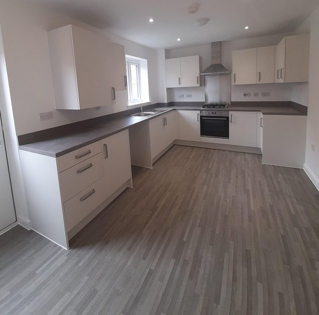 P569 Yew Tree Kitchen