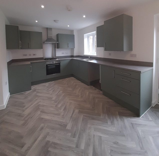 P571 Yew Tree Kitchen