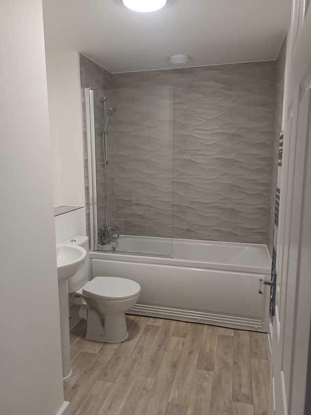 P8 Clarendon Bathroom