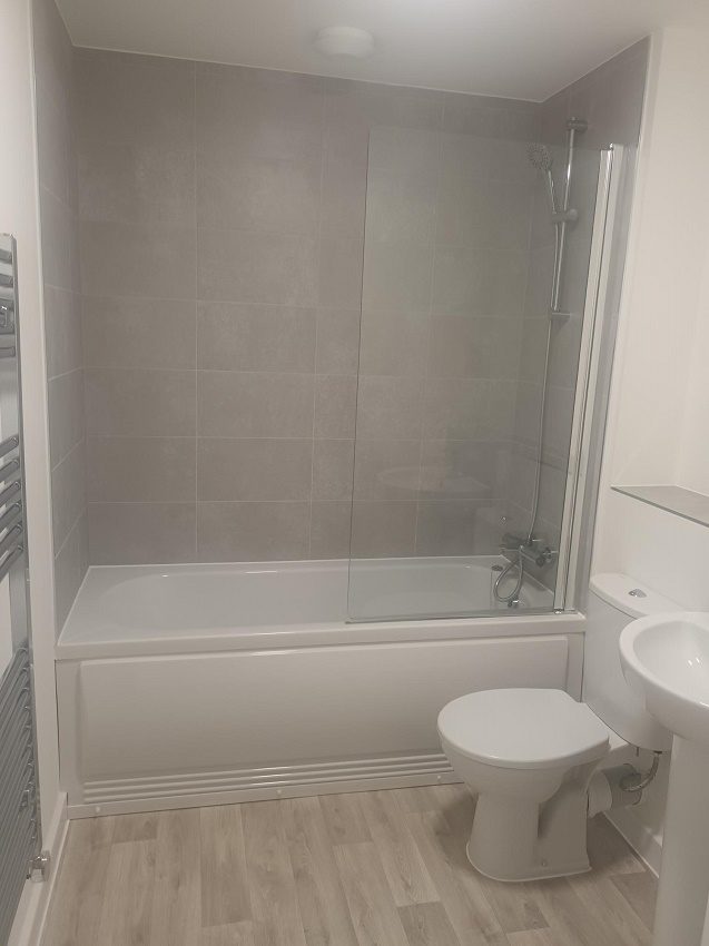 P9 Clarendon Bathroom 14042026