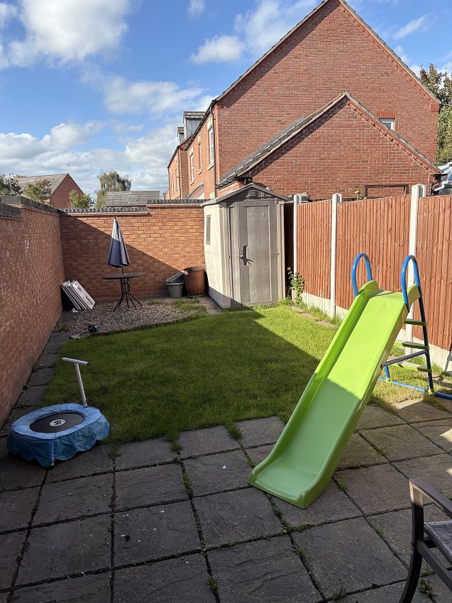 11 Cowdrey Close Garden