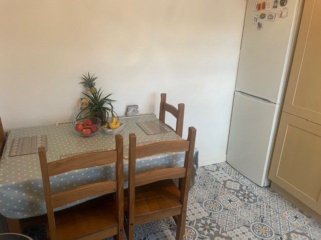 9 Bredon Drive Dining
