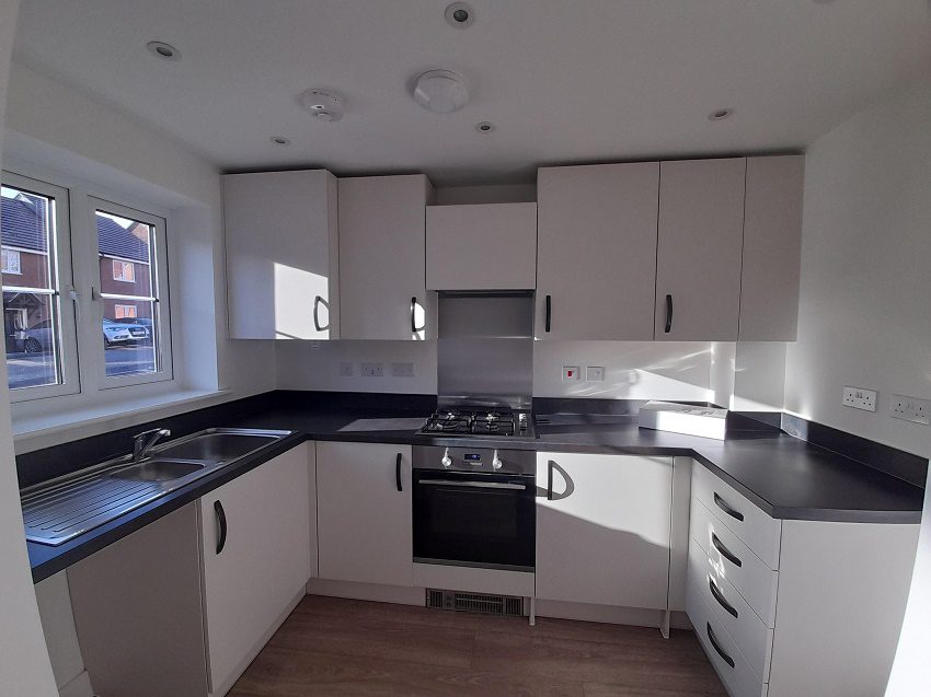 P561 Appledown Kitchen