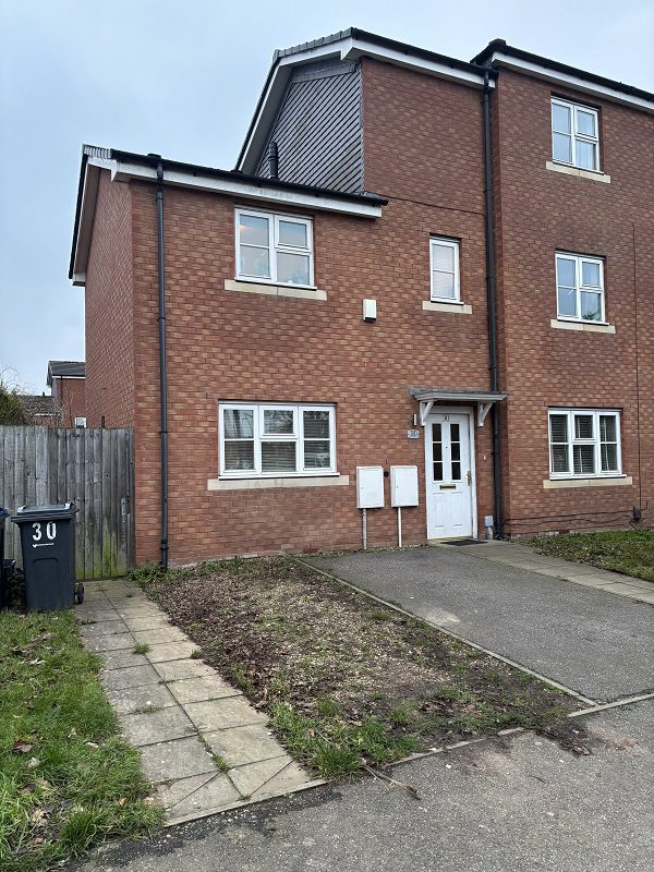 30 Berrowside Front 2