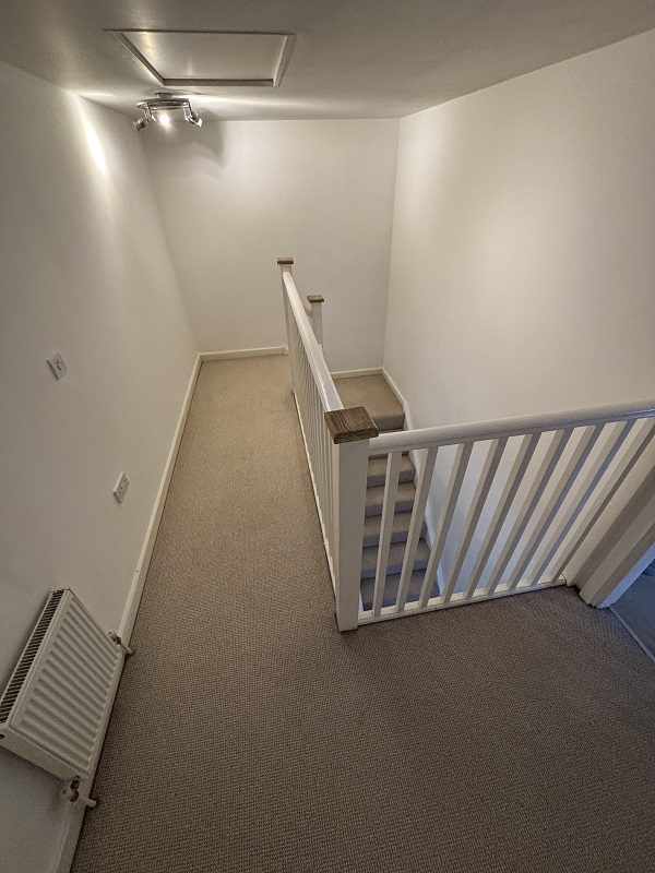 30 Berrowside Hallway