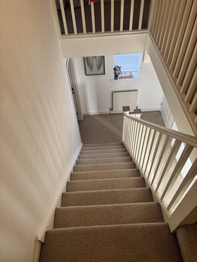 30 Berrowside Stairs