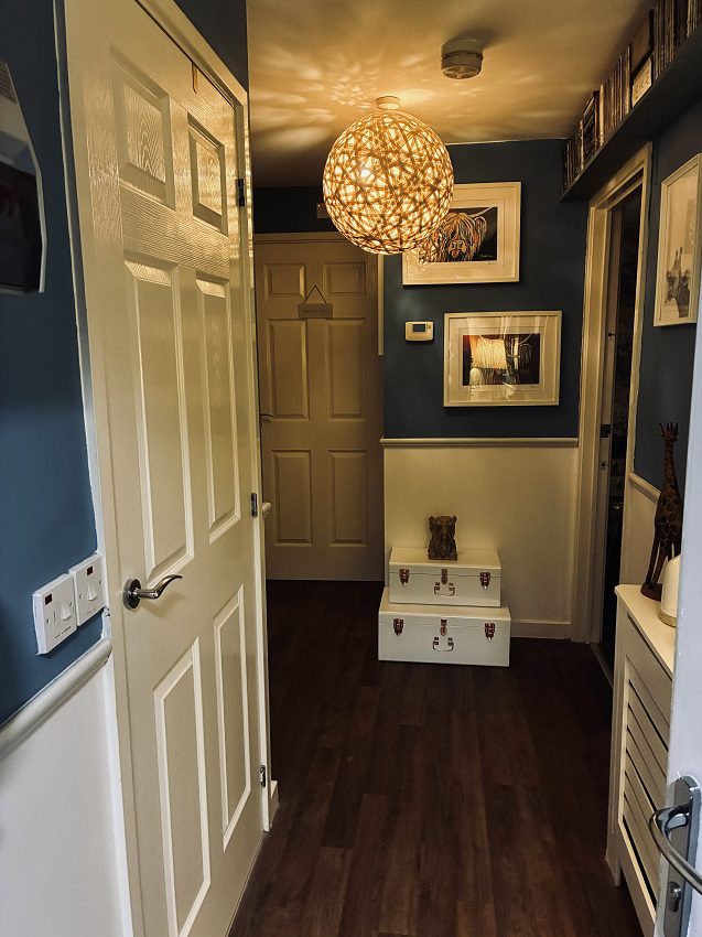 17 Bell Court Hallway