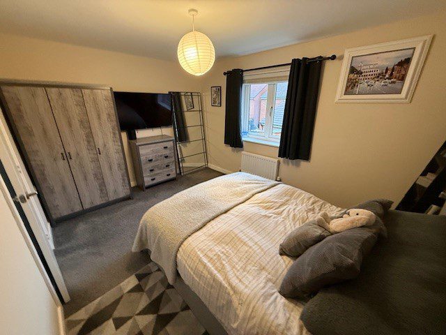 7 Oldbury Close Bedroom 2