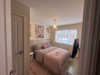 8 Tulip Tree Road Bedroom