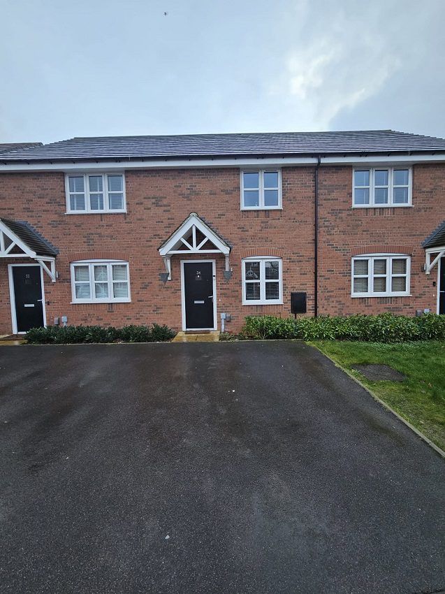 34 Ploughmans Lane Front