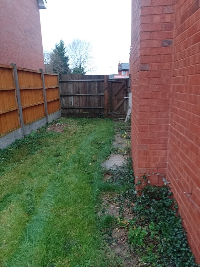 6 Ploughmans Close Garden 2