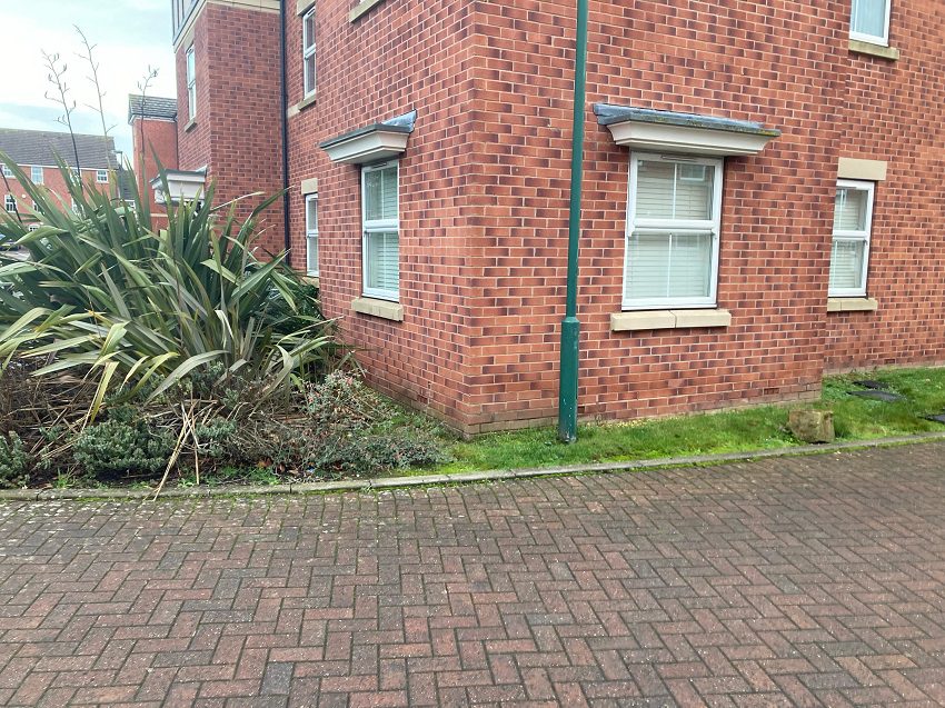 68 Snitterfield Drive Access