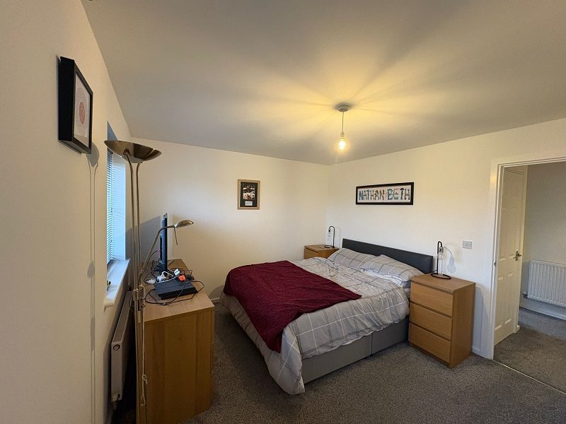 10 Jasper Master Bedroom