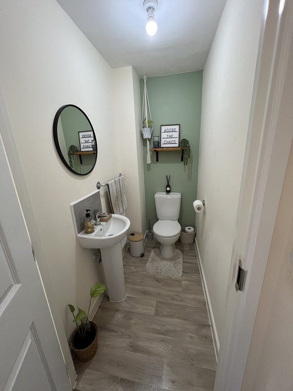 8 Crocus Downstairs Wc