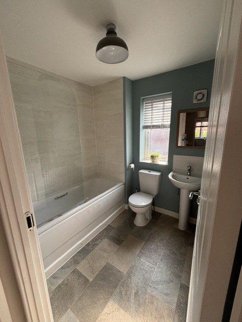 19 Acorn Road Bathroom