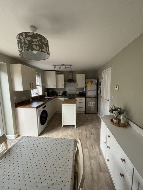 19 Acorn Road Kitchen 3