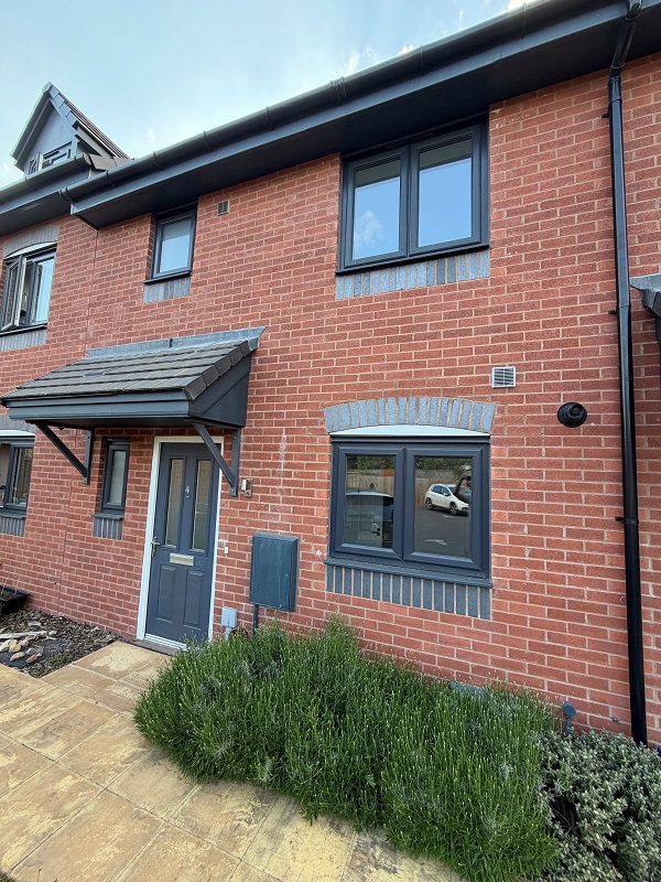 4 Giles Court 1