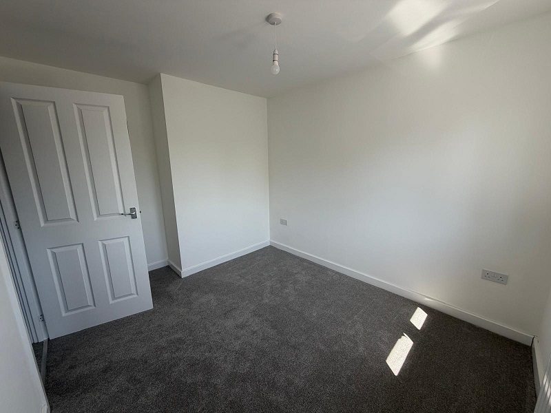 4 Giles Court 13