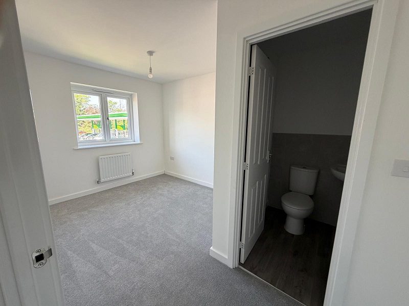 4 Giles Court 14