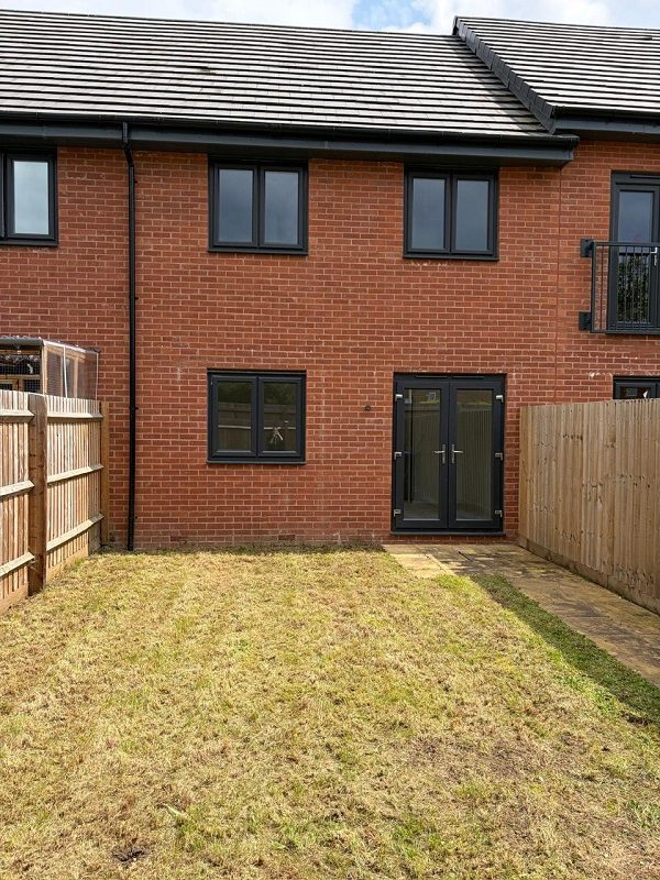 4 Giles Court 19