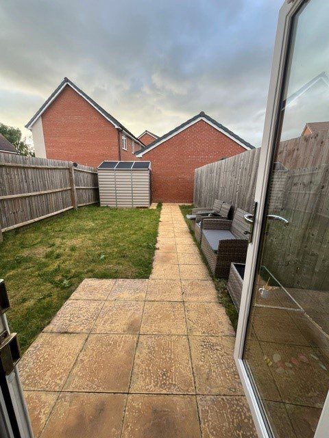 2 Herwick Close 12