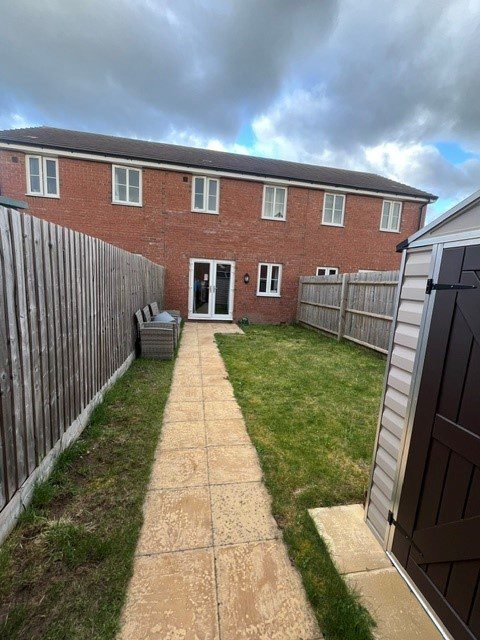 2 Herwick Close 13