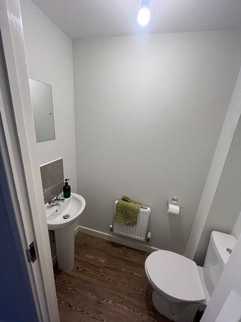 2 Herwick Close 6
