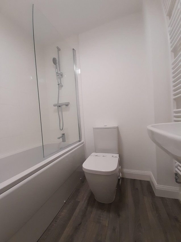 P17 Brook Bathroom