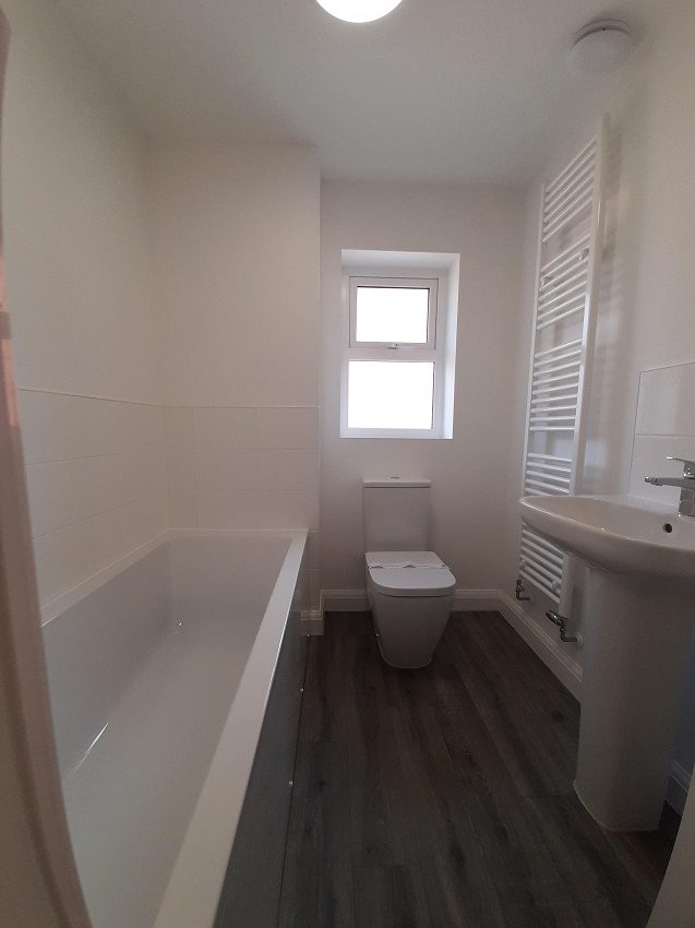 P56 Brook Bathroom