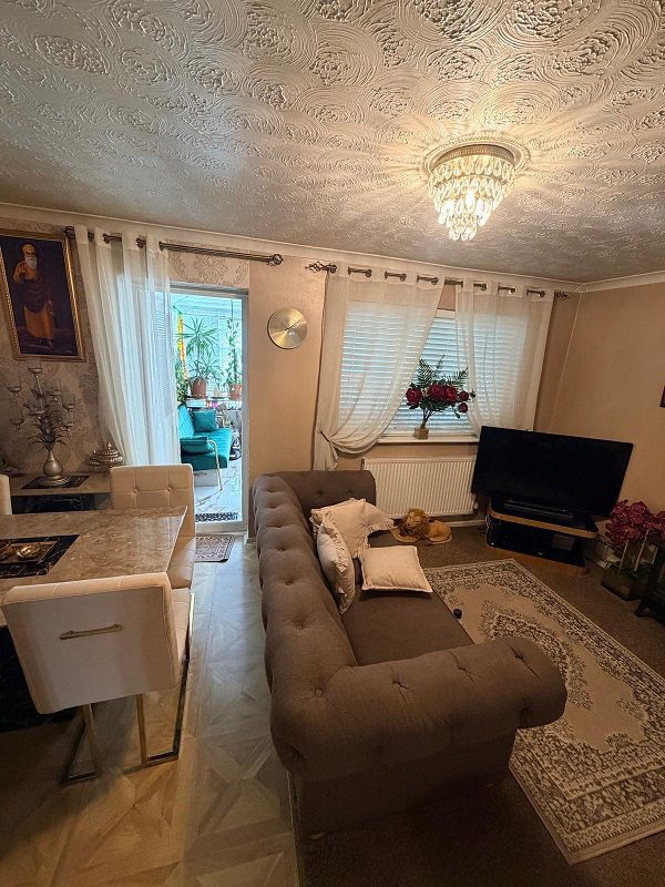 306 Chester Road 10
