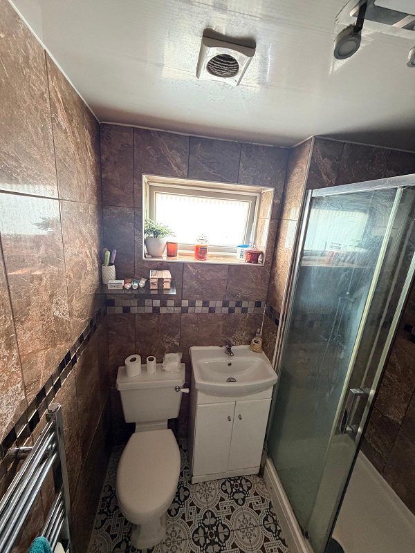 306 Chester Road 6